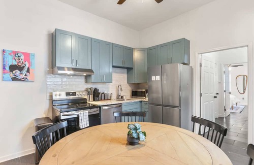 Mid-City House | Cute & Freshly Renovated 3 BR!