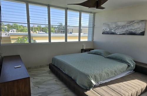 Los Paseos de Dorado House | Stylish and Elegant Derado, Double Gated communty pool tennis court 10 person cap