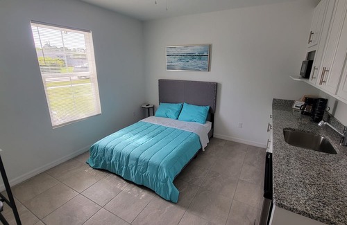 Port Saint Lucie Apartment | Comfy apartment with individual entrance. Perfect to rest.