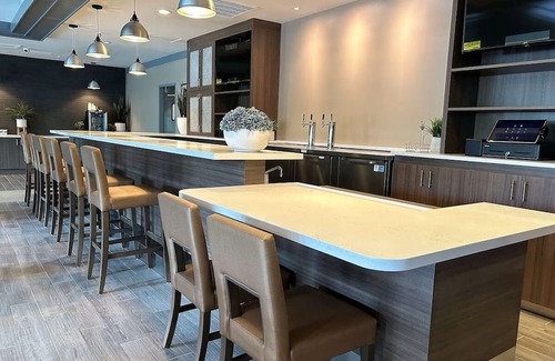 Rockville House | Contemporary Suite: Outdoor Pool and Easy I-270 Access