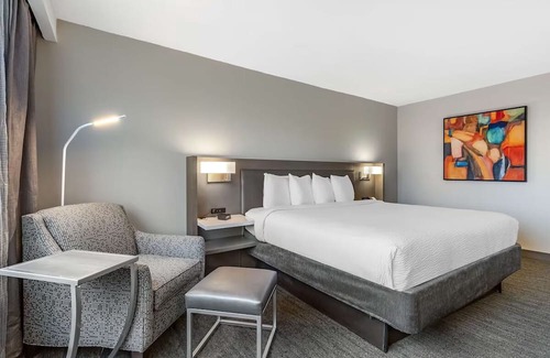 Rockville House | Modern Comfort near Biotech Corridor and Easy Access to I-270