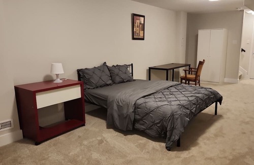 Ottawa Division Apartment | Bright Basement Oasis with Private Bath/Self Check-In & Wifi & Parking in Kanata