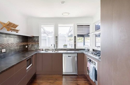 Melton West House | Melton home away from home