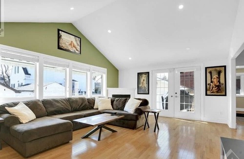 Westboro House | Gorgeous Place in Westboro