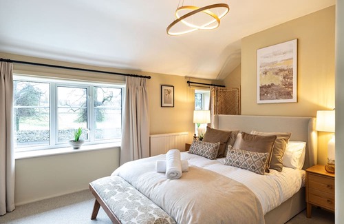 Ashford-in-the-Water Cottage | Cosy 3 bedroom cottage in Ashford in the Water, close to Bakewell & Chatsworth