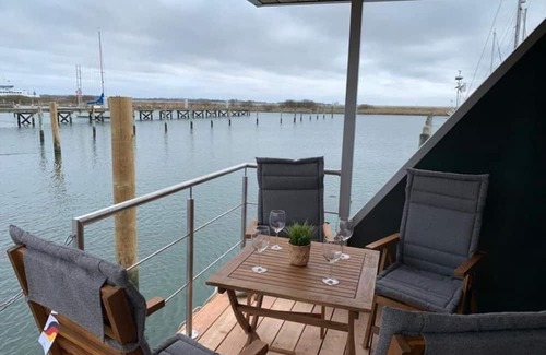 Kragenæs Boat Rental | Hausboot Moby Chic für 5 Pers. mit Großer Dachterrasse in Kragenæs auf Lolland