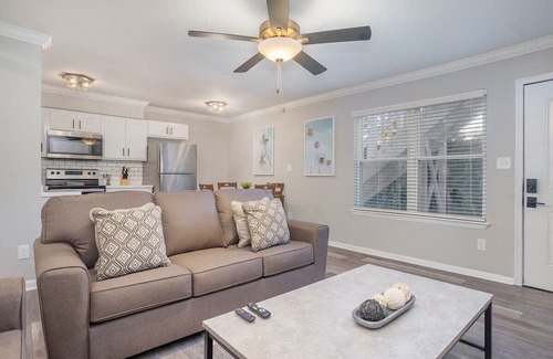 Bayview Apartment | Hillside Cove - Port Suite