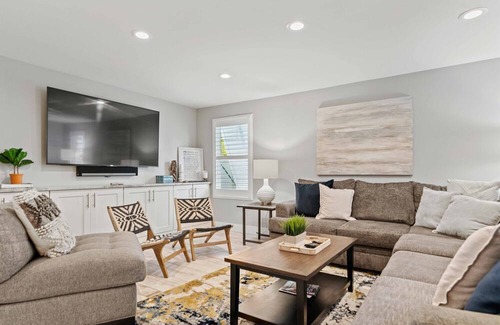 Jacksonville Beach House | Jax Beach Retreat &Villa Courtyard Fire Pit Groups