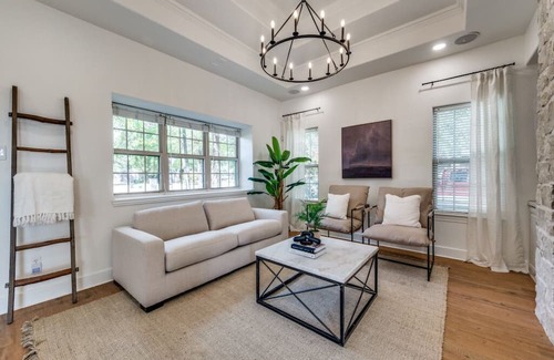 Krugerville House | Gorgeous 4bed/3.5 bath in desirable area of Aubrey! Close to all wedding venues!