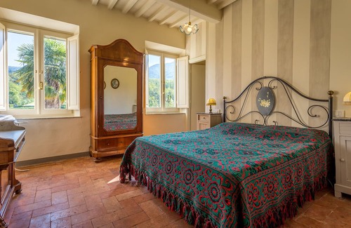 Vicopelago Villa | Podere Gatta with pool and WIFI