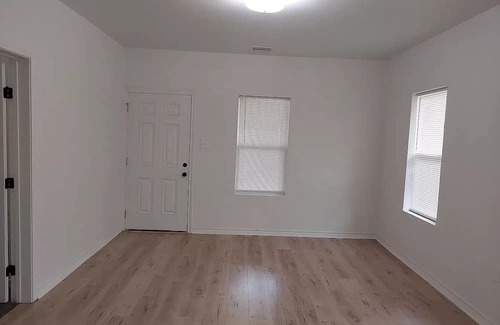 Beaumont House | 1Bed and 1Bath house for Rent