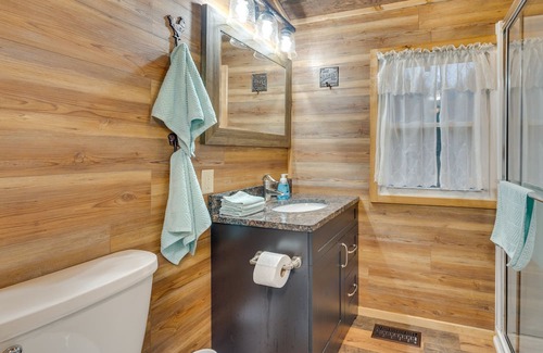 Wellston Cabin | Jackson County Cabin w/ Fire Pits & ATV Trails!