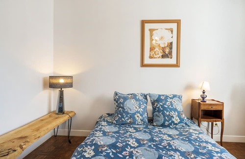 Yzosse House | Charming and spacious detached house with private terrace, private garden and Wi-Fi.