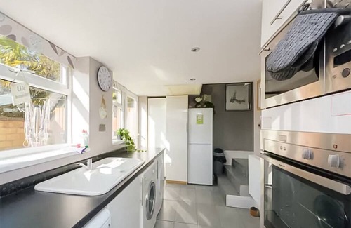 Bradford-on-Avon Cottage | 1 bedroom accommodation in Bradford-on-Avon