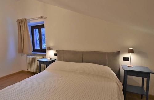 Campodolcino Apartment | Beautiful apartment for 6 guests with WIFI, TV, balcony and parking