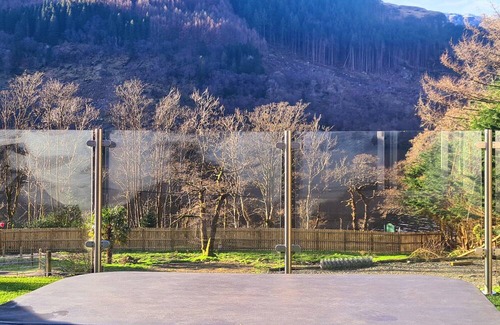Cowal Peninsula Cottage | 4 bedroom accommodation in Loch Eck, near Dunoon