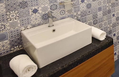 Alto de Porvorim Apartment | Entire Classic Studio in North Goa -with Breakfast
