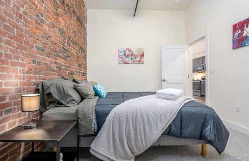 Bangor Apartment | Urban Dwelling: Stylish Apartment in Bangor
