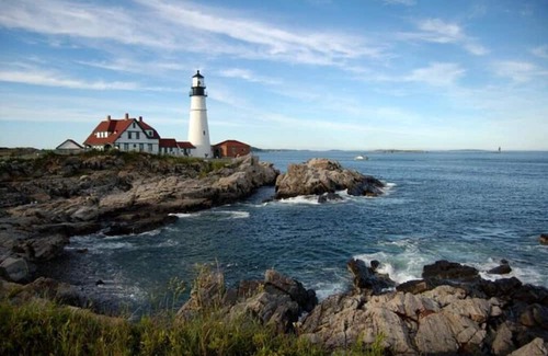 East Bayside House | Relax by the Bay: Portland Waterfront Hotel with Indoor Pool | 2 Units