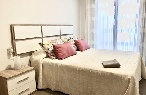 Mil Palmeras Apartment | Bajo 2 del Edificio Lucerna III