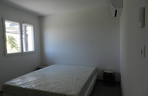 Sarrola-Carcopino House | A Louer bas de Villa Avec Jardin .2 Chambres Pour 4 Personnes