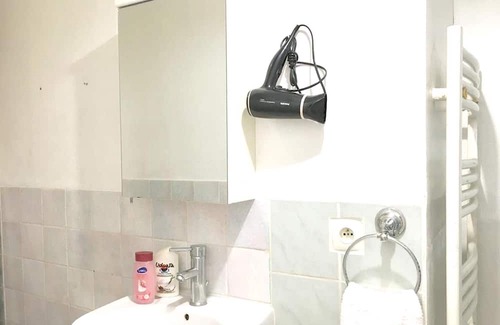 Pontault-Combault Apartment | Homerez - Studio for 2 ppl. with garden and terrace at Pontault-Combault