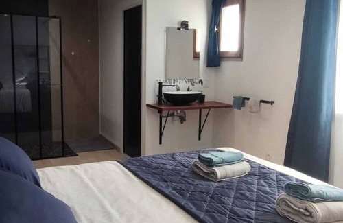 Pleugriffet House | Homerez - Big house for 12 ppl. with spa and terrace at Pleugriffet