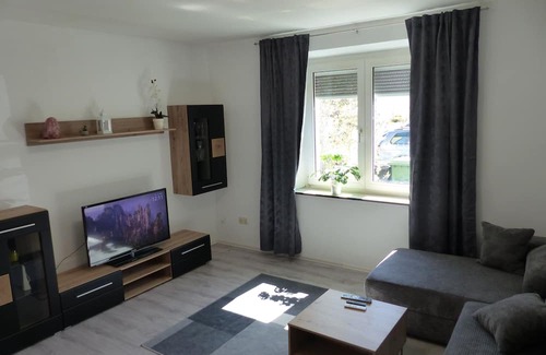 Hof Apartment | Ferienwohnung in Hof, 5 Gehminuten zum Sanaklinikum Oder Freiheitshalle