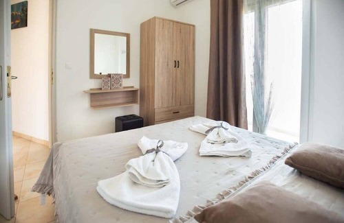 Faistos House | Afrathias Sparkling Gem - Cretan Hideaway