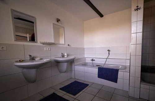 Lienen House | Holperdorp Comfortable holiday residence
