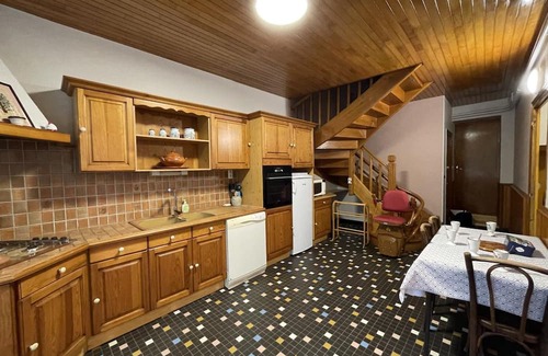 Ferrieres-sur-Sichon Cottage | Gite Ferrières-sur-Sichon, 5 bedrooms, 10 persons
