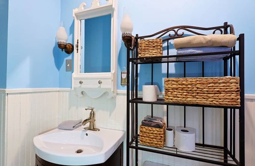 Cumberland House | Your Private Oasis with Stunning Mountain Vistas