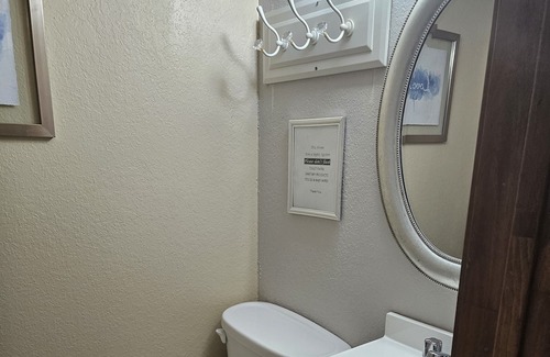 Silver Creek Village House | 3 separate suites with 4 bedrooms overlooking Lake Buchanan in gated property.