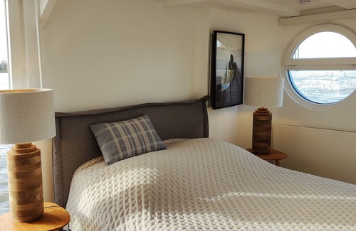 Golzheim Apartment | Houseboat for 4 guests with 75m² in Düsseldorf (246309)