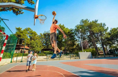 Monterol Apartment | Holiday apartment with WiFi and air conditioning