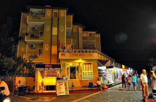 Side Apartment | Beach front apartment close to centre of Side with all you desire sleeps up to 4