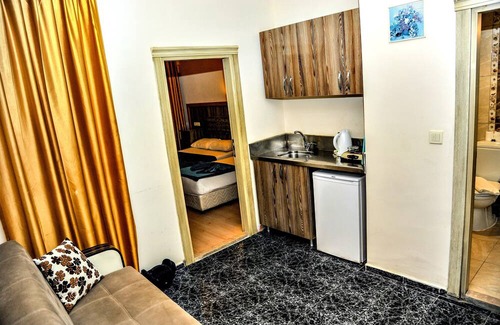 Side Apartment | Beach front apartment close to centre of Side with all you desire sleeps up to 4