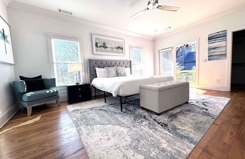 Home Park House | Spacious Luxury Home in Atlanta!