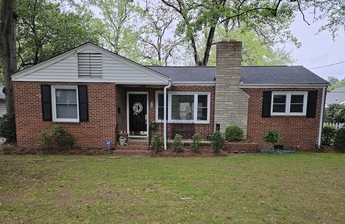 Forest Hills Cottage | Cozy 2-bedroom cottage with WiFi, AC just a mile from the Augusta National