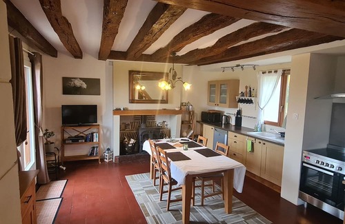Saint-Vincent-du-Lorouer House | Gîte La Fermette 72 en Pleine Nature Entourée de Chevaux à 15 des 24h du Mans