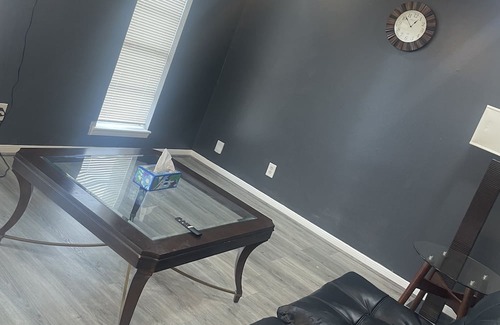 Spring Branch Central Apartment | Quiet and peaceful place right by memorial !