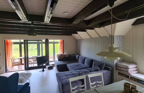 Toenning Apartment | Hygge holiday home on the dike