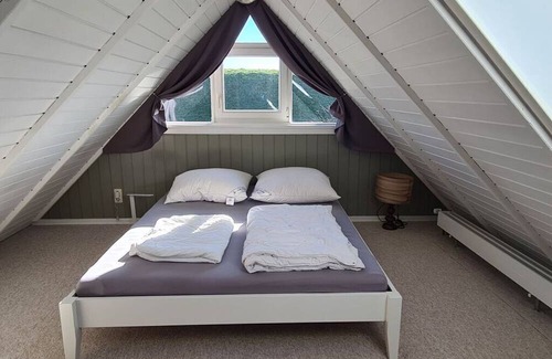 Toenning Apartment | Hygge holiday home on the dike