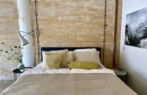 Zeitz Apartment | Loft 121 in the pasta factory
