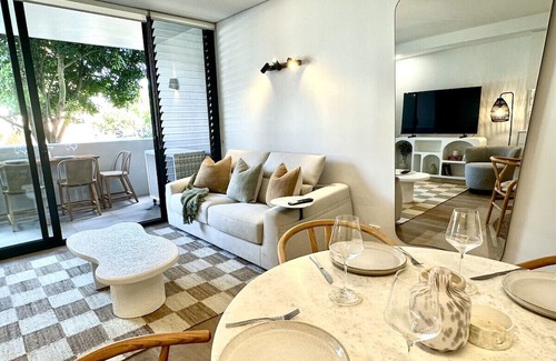 Randwick Apartment | Recover@Luxe Modern Randwick Abode with elevator