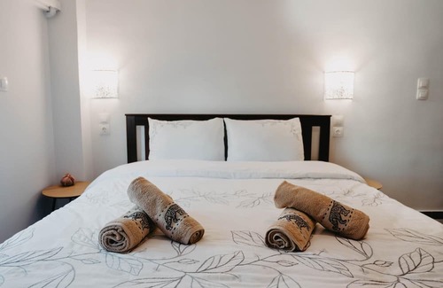 Trikala Apartment | Minimal Condo Trikala town
