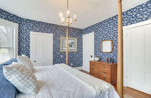 Singers Glen House | Restored Virginia Victorian: 10 Mi to Harrisonburg