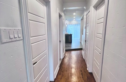 Tetreaultville Apartment | Cozy Oasis Near Montreal Stadium, Pac-man Arcade Game