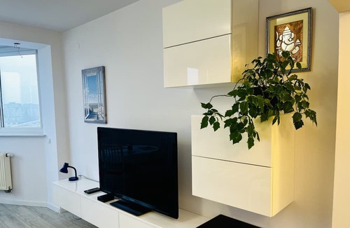 Ursynow Apartment | An apartment with a garage. Pets welcome.