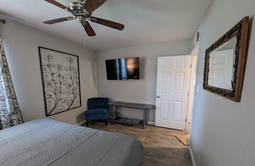 Northside House | Amazing park beds 3/ fast Wi-Fi /pets ok